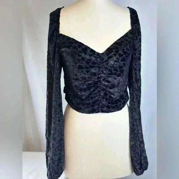 NWT- Irene Black Heart Burnout Velvet Top (Size Large) - Picture 3 of 10